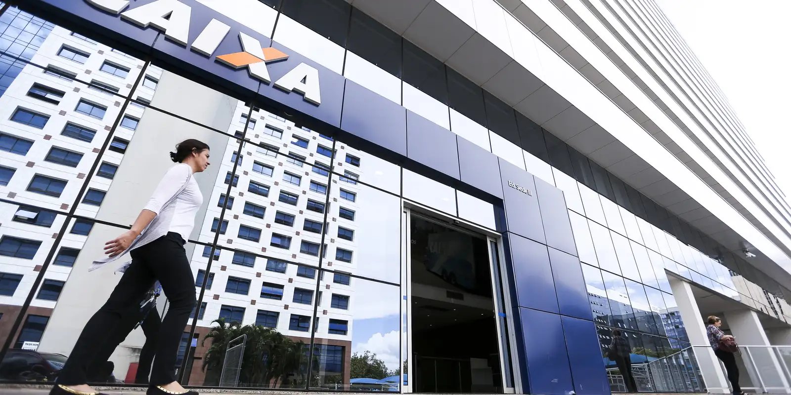 Bolsa Família- R$ 12,9 Bilhões Injetados e o Impacto na Economia Brasileira